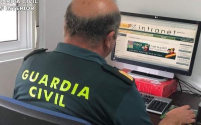 Detienen a dos personas por cuatro robos en negocios de Arucas (Gran Canaria).