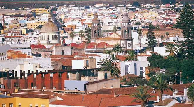 Tres detenidos por supuesta tentativa de robo con fuerza en Tenerife.