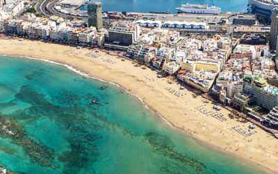 Detienen a una mujer por robar ropa en un establecimiento de Las Palmas de Gran Canaria.