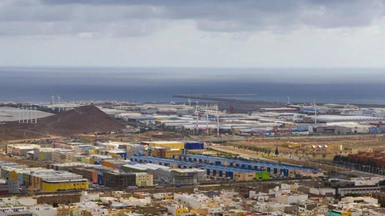 Investigan a 5 menores y un adulto por el robo en una nave industrial de Arinaga (Gran Canaria).