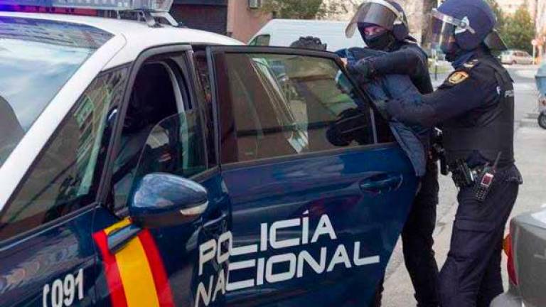 Detenido por robo con violencia en una vivienda.