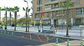 Atrapado tras atracar con cuchillo a los dueños de un local de Las Galletas.