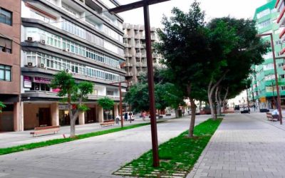 Pillado robando ropa y perfumes en Mesa y López.