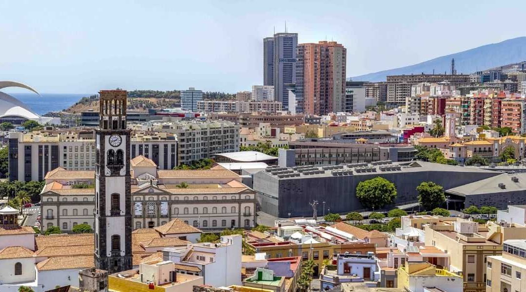Tres detenidos en Tenerife por robar 26 videoconsolas