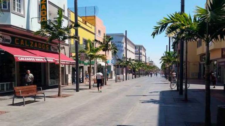 Detenidos dos hombres por robo Vecindario