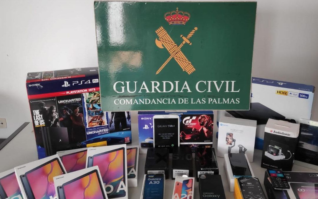 La Guardia Civil evita el robo en una ferretería de Tías